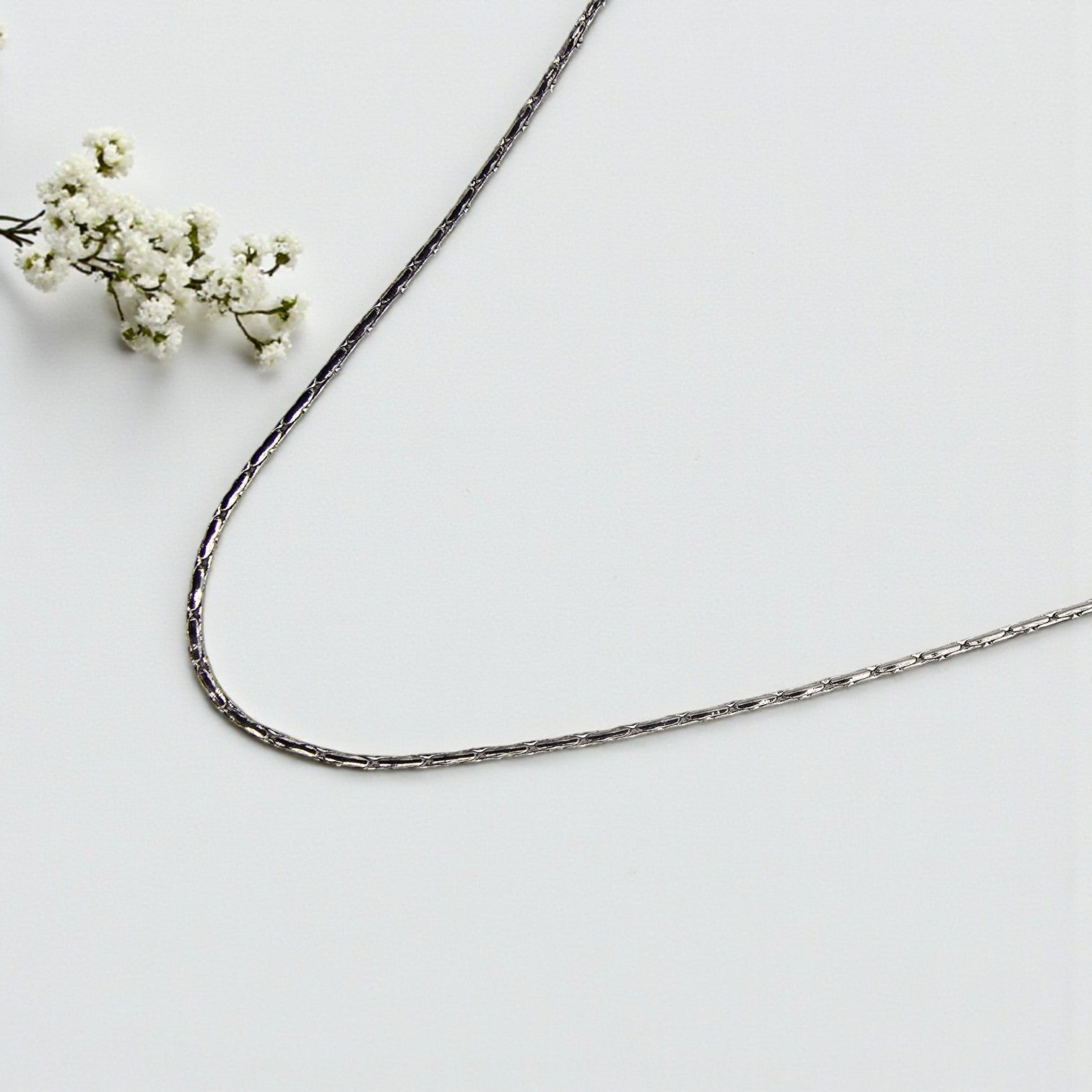 Dainty Box Chain Necklace