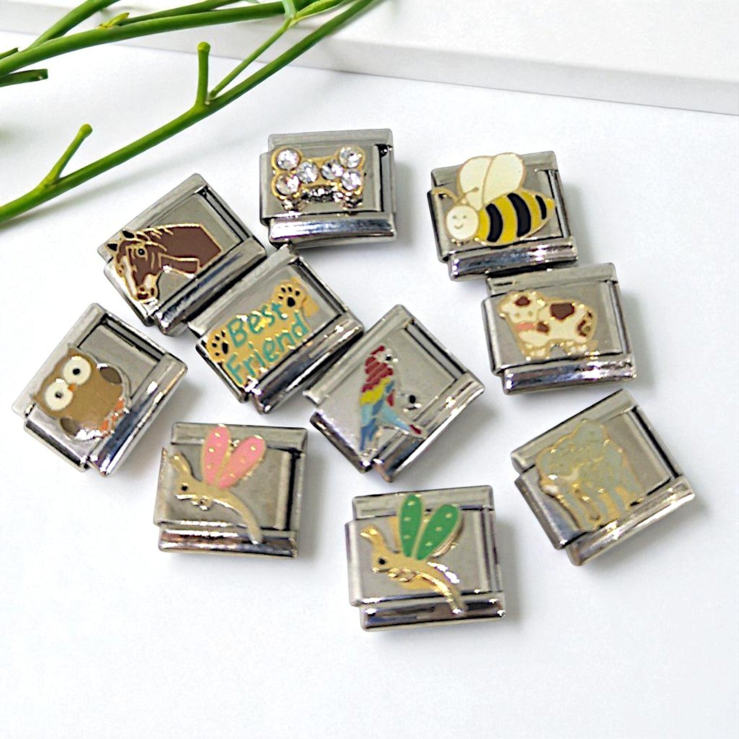 Surprise Pack 9mm Animal Charms - 10 Mixed Charms