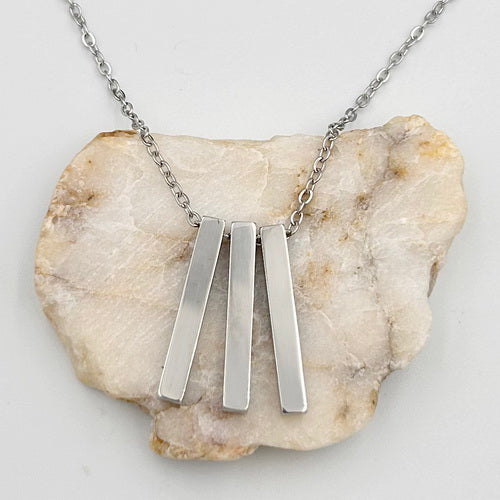 Triple deals bar necklace