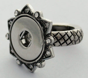 Large Snap Elastic Ring 3-Charmed Jewellery